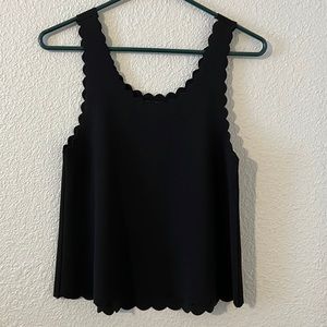 Francesca’s scallop edged tank top